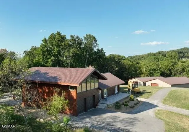 Photo 3 of Single family home for sale at 260 Highway 113, White Pine, TN 37890 | MLS# 3309983 | Listing updated on 2026-09-11