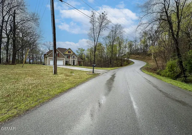 Photo 3 of Land for sale at 0 David Swann Dr, Dandridge, TN 37725 | MLS# 3309984 | Listing updated on 2026-09-11