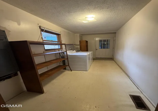 Photo 4 of Single family home for sale at 1342 Edwina Bridgeport Rd, Newport, TN 37821 | MLS# 3320298 | Listing updated on 2026-09-11