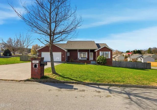 Photo 3 of Single family home for sale at 1660 Turtle Dove Trl, Sevierville, TN 37862 | MLS# 3304108 | Listing updated on 2026-09-11