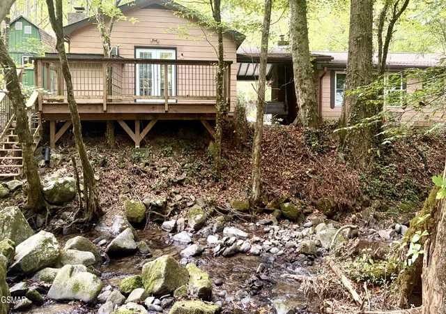 Photo 3 of Single family home for sale at 4413 E Scenic Dr, Gatlinburg, TN 37738 | MLS# 3264187 | Listing updated on 2026-09-15