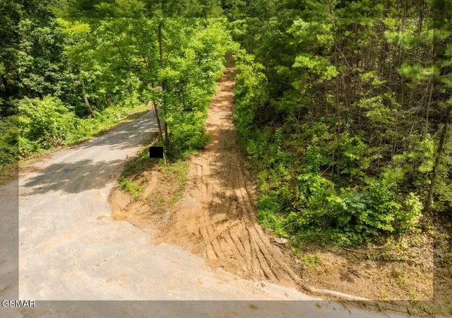 Photo 1 of Land for sale at 2119 Spurling Rd, Sevierville, TN 37862 | MLS# 3284090 | Listing updated on 2026-09-11