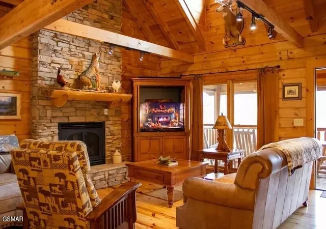 Photo 4 of Sale Pending at 4548 Whetstone Road, Sevierville, TN 37862 | MLS# 3284091 | Listing updated on 2026-09-15