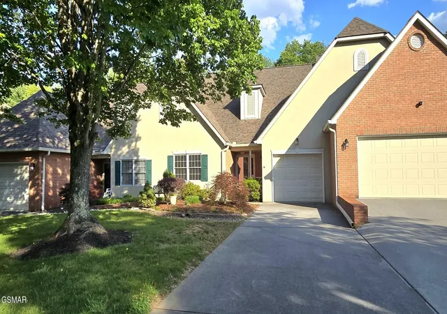 Photo 1 of Sale Pending at 375 Paine Lake Dr, Sevierville, TN 37862 | MLS# 3278469 | Listing updated on 2026-09-11