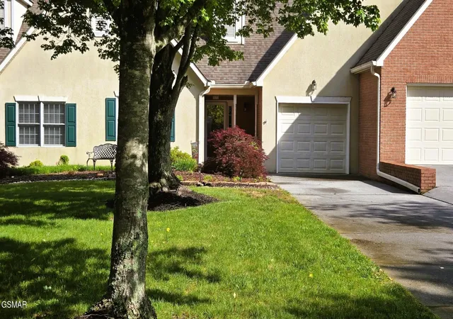 Photo 2 of Sale Pending at 375 Paine Lake Dr, Sevierville, TN 37862 | MLS# 3278469 | Listing updated on 2026-09-11