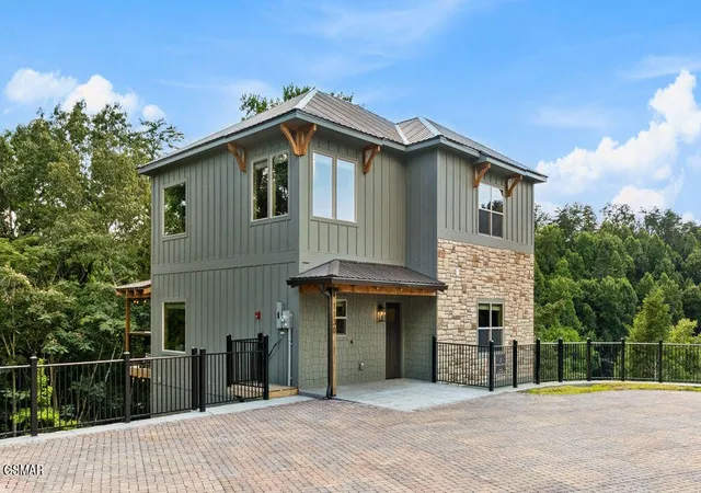 Photo 1 of Single family home for sale at 1130 Lee Cardwell Circle #7, Pigeon Forge, TN 37863 | MLS# 3278423 | Listing updated on 2026-09-11