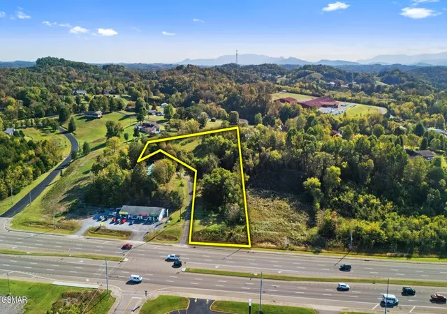 Photo 1 of Land for sale at 34 Winfield Dunn Pkwy, Sevierville, TN 37876 | MLS# 3269807 | Listing updated on 2026-09-11