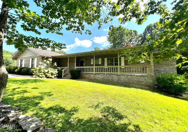 Photo 1 of Single family home for sale at 3661 Boxwood Ln, Sevierville, TN 37862 | MLS# 3548447 | Listing updated on 2026-09-14