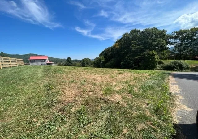Photo 2 of Land for sale at 21 Westover Dr, Sevierville, TN 37862 | MLS# 3278383 | Listing updated on 2026-09-11
