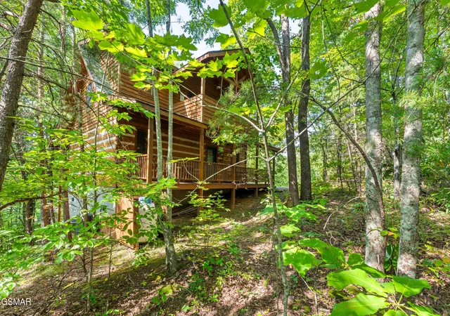 Photo 1 of Single family home for sale at 560 Thissa Way, Gatlinburg, TN 37738 | MLS# 3548450 | Listing updated on 2026-09-14
