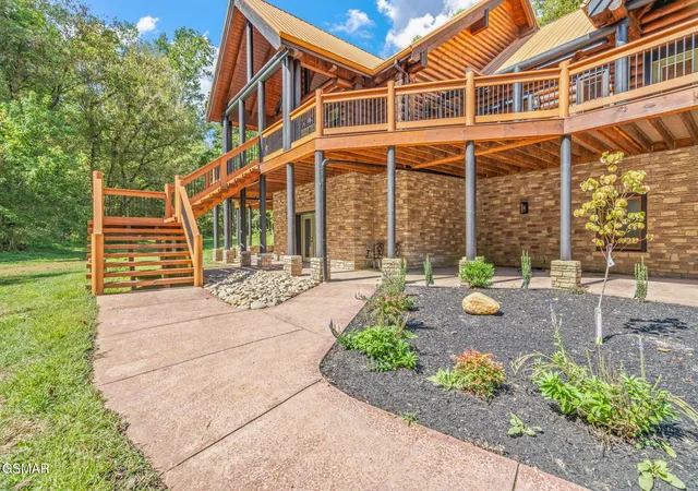 Photo 3 of Single family home for sale at 1035 Porterfield Gap Road, Seymour, TN 37865 | MLS# 3528376 | Listing updated on 2026-09-11