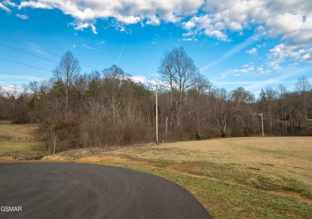 Photo 2 of Land for sale at 10 Tarwater Ln, Sevierville, TN 37862 | MLS# 3278324 | Listing updated on 2026-09-11
