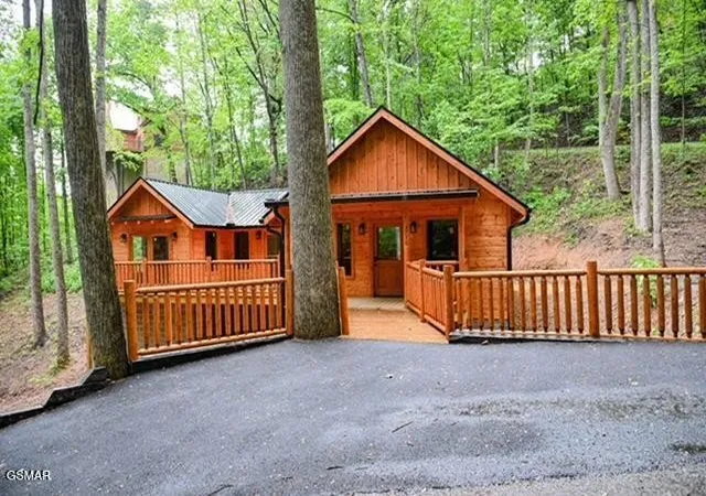 Photo 1 of Single family home for sale at 1710 Orchard Dr, Sevierville, TN 37876 | MLS# 3314098 | Listing updated on 2026-09-11