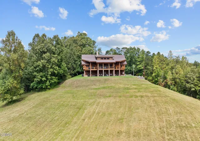 Photo 1 of Single family home for sale at 4769 Jones Cvs Rd, Cosby, TN 37722 | MLS# 3269808 | Listing updated on 2026-09-11
