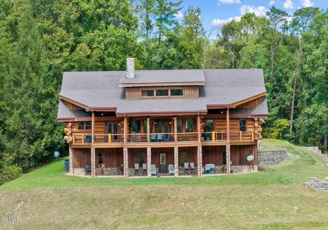 Photo 3 of Single family home for sale at 4769 Jones Cvs Rd, Cosby, TN 37722 | MLS# 3269808 | Listing updated on 2026-09-11
