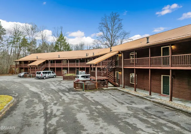 Photo 1 of Condo for sale at 206 Forrest Loop Way #15, Gatlinburg, TN 37738 | MLS# 3548591 | Listing updated on 2026-09-14