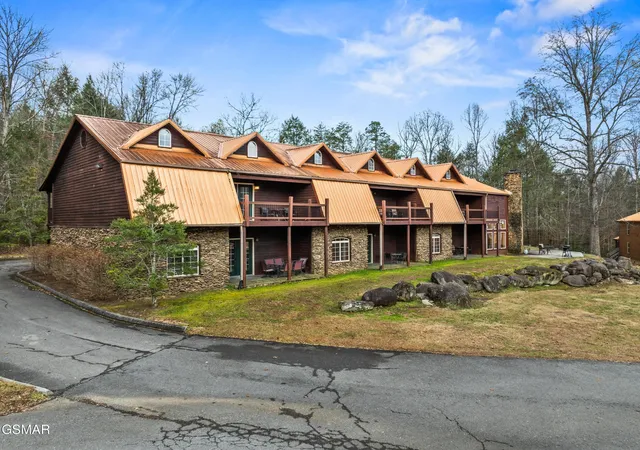 Photo 2 of Condo for sale at 206 Forrest Loop Way #15, Gatlinburg, TN 37738 | MLS# 3548591 | Listing updated on 2026-09-14