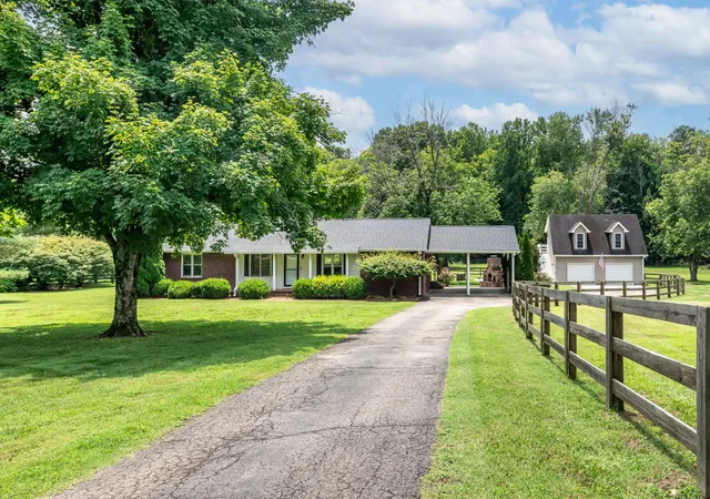 Photo 1 of Single family home for sale at 4439 Harpeth School Rd, Franklin, TN 37064 | MLS# 3288080 | Listing updated on 2026-10-16
