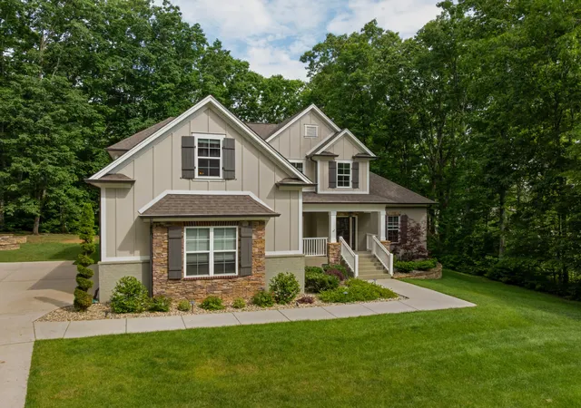Photo 4 of Single family home for sale at 2415 Anchor Trl, Signal Mountain, TN 37377 | MLS# 3234193 | Listing updated on 2026-09-24