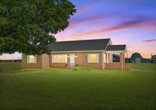 Photo 3 of Single family home for sale at 3350 Kirkwood Rd, Clarksville, TN 37043 | MLS# 3270650 | Listing updated on 2026-09-14