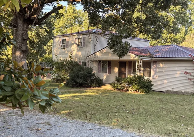 Photo 2 of Single family home for sale at 7111 Ivey Rd, Fairview, TN 37062 | MLS# 3529355 | Listing updated on 2026-10-07
