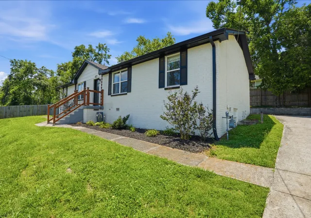 Single family home for sale at 628 Maplewood Ln, Nashville, TN 37216 | MLS# 3242059