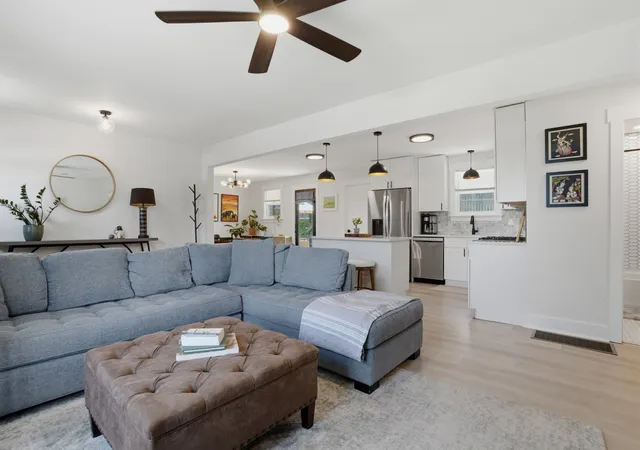 Photo 3 of Single family home for sale at 628 Maplewood Ln, Nashville, TN 37216 | MLS# 3242059 | Listing updated on 2026-09-23