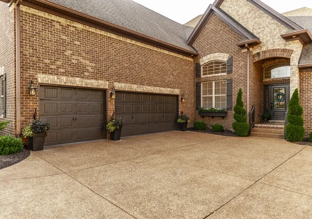 Photo 4 of Single family home for sale at 1012 Broughton Pl, Gallatin, TN 37066 | MLS# 3243185 | Listing updated on 2026-09-15