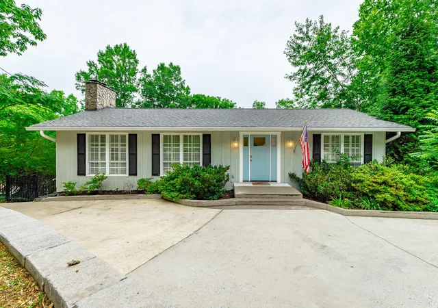 Photo 1 of Single family home for sale at 1043 Clift Cave Dr, Soddy Daisy, TN 37379 | MLS# 3239612 | Listing updated on 2026-09-11