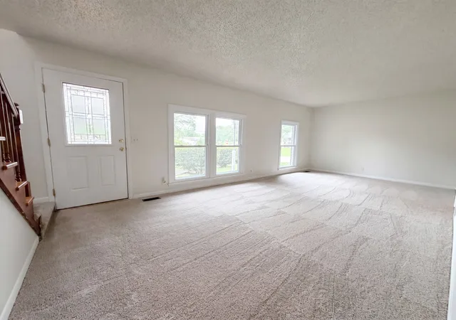 Photo 3 of Single family home for sale at 2536 Edge O Lake Dr, Nashville, TN 37217 | MLS# 3239686 | Listing updated on 2026-09-15