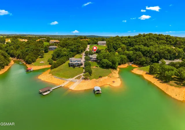 Photo 4 of Single family home for sale at 211 Mariners Ln, Dandridge, TN 37725 | MLS# 3508281 | Listing updated on 2026-10-05