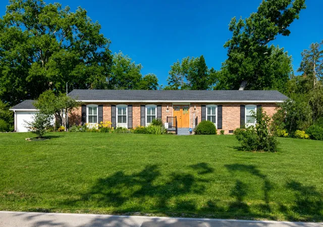 Photo 1 of Single family home for sale at 57 Vaughns Gap Rd, Nashville, TN 37205 | MLS# 3242162 | Listing updated on 2026-10-02