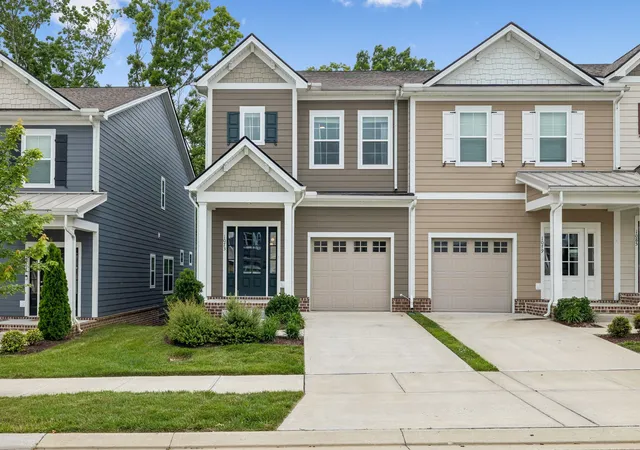 Photo 2 of Townhouse for sale at 1073 Sweetleaf Dr, Franklin, TN 37064 | MLS# 3270674 | Listing updated on 2026-09-26