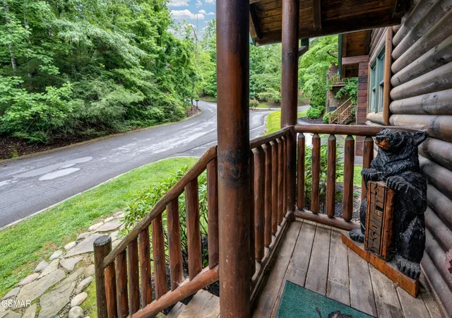Photo 3 of Single family home for sale at 644 Gatlinburg Fls Way, Gatlinburg, TN 37738 | MLS# 3280811 | Listing updated on 2026-09-11