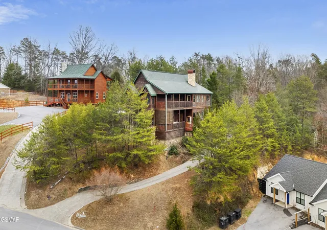 Photo 1 of Single family home for sale at 2818 Seth Rd, Pigeon Forge, TN 37863 | MLS# 3544458 | Listing updated on 2026-09-11