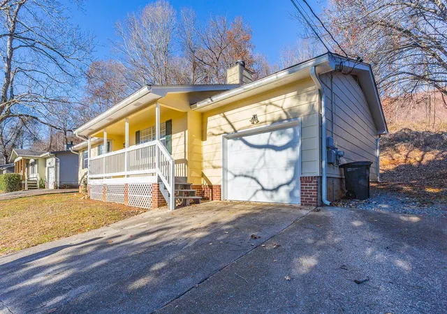 Photo 3 of Single family home for sale at 6535 Old Dayton Pike, Hixson, TN 37343 | MLS# 3242705 | Listing updated on 2026-09-14