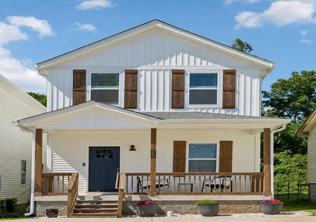 Single family home for sale at 430a Hadleys Bnd Blvd, Old Hickory, TN 37138 | MLS# 3244620