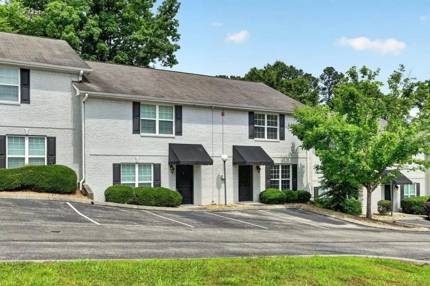 Listing Photo 2 - Condo for sale in 1125 Maple Tree Ln located at 1125 Maple Tree Ln, Chattanooga, TN 37421 - Unit 1125 Maple Tree Ln
