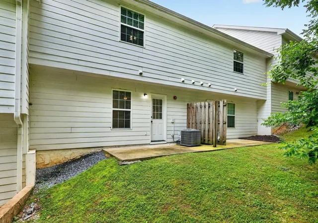 Listing Photo 5 - Condo for sale in building located at 1125 Maple Tree Ln, Chattanooga, TN 37421