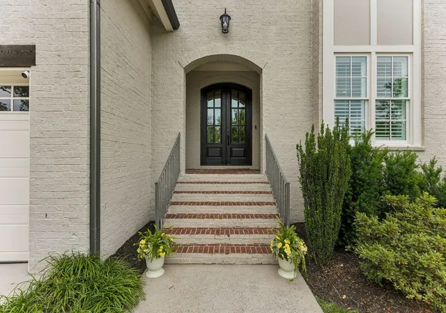 Photo 3 of Single family home for sale at 4208a Farrar Ave, Nashville, TN 37215 | MLS# 3245311 | Listing updated on 2026-09-11