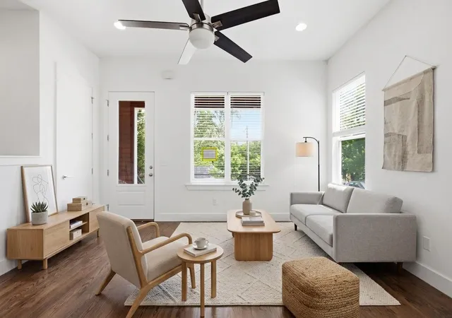 Photo 2 of Townhouse for sale at 126 Kingston St #B, Nashville, TN 37207 | MLS# 3244543 | Listing updated on 2026-09-21