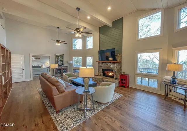 Photo 3 of Single family home for sale at 1924 E Arolla Ct, Gatlinburg, TN 37738 | MLS# 3591623 | Listing updated on 2026-09-14