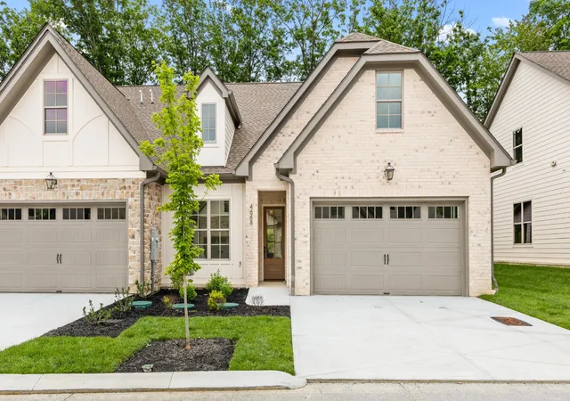 Photo 2 of Townhouse for sale at 4668 Dempsey Way, Chattanooga, TN 37419 | MLS# 3244664 | Listing updated on 2026-09-11