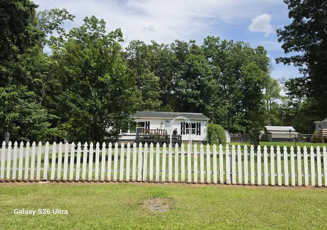 Photo 2 of Manufactured home for sale at 1361 Lakeshore Dr, Beechgrove, TN 37018 | MLS# 3251544 | Listing updated on 2026-09-15