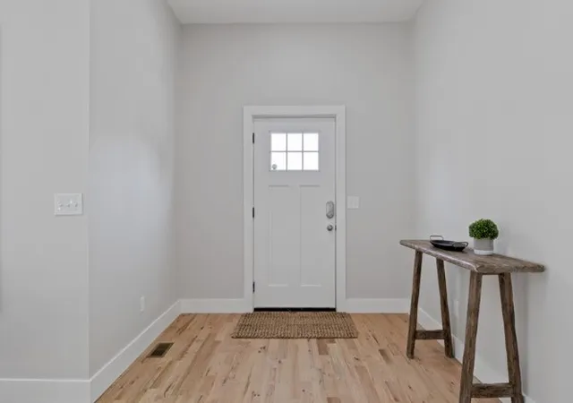 Photo 2 of Townhouse for sale at 2409b 14th Avenue N, Nashville, TN 37208 | MLS# 3245008 | Listing updated on 2026-09-15