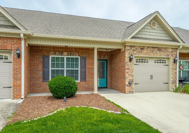 Photo 4 of Townhouse for sale at 8274 Carlitos Ln, Hixson, TN 37343 | MLS# 3540469 | Listing updated on 2026-09-11