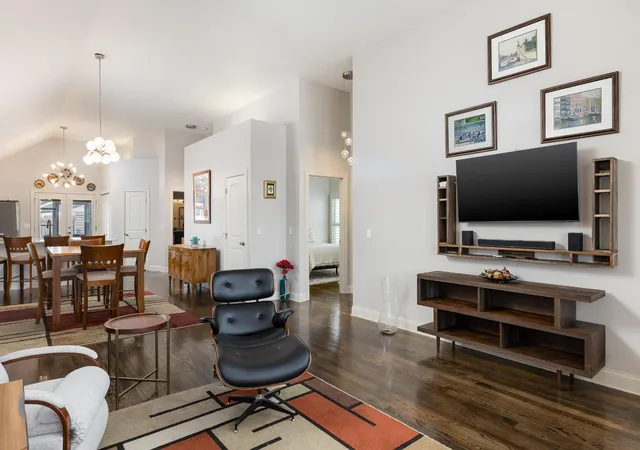 Photo 3 of Single family home for sale at 1904 Rossville Ave, Chattanooga, TN 37408 | MLS# 3245680 | Listing updated on 2026-10-09