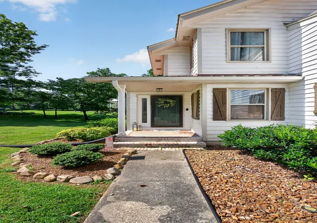 Photo 2 of Single family home for sale at 2749 New London Dr, Cookeville, TN 38506 | MLS# 3250717 | Listing updated on 2026-09-10