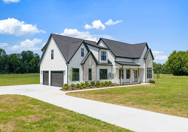 Photo 2 of Single family home for sale at 7838 Woodfin Rd, Christiana, TN 37037 | MLS# 3260497 | Listing updated on 2026-09-21
