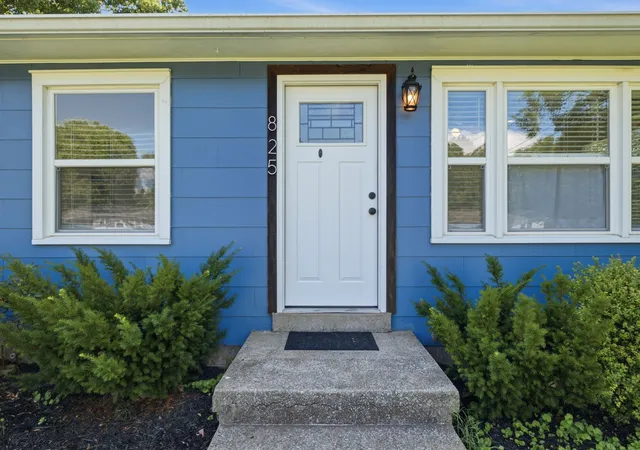 Photo 3 of Sale Pending at 825 Spencer Ave, Gallatin, TN 37066 | MLS# 3250359 | Listing updated on 2026-09-12